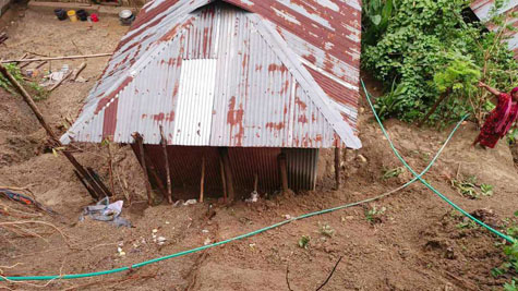 বিলাইছড়িতে ভারী বৃষ্টিপাতে প্লাবিত ধান্য জমি, আতঙ্কে পাহাড়ের ঢালের মানুষ, নিরবিচ্ছিন্ন বিদ্যুৎ, যাতায়াতে চরম ভোগান্তি