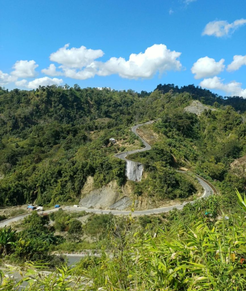 মেঘ-আকাশ ছুঁয়ে রোমাঞ্চের ঠিকানা : ঝিকঝাক পাহাড়ে বাড়ছে পর্যটনের নতুন সম্ভাবনা