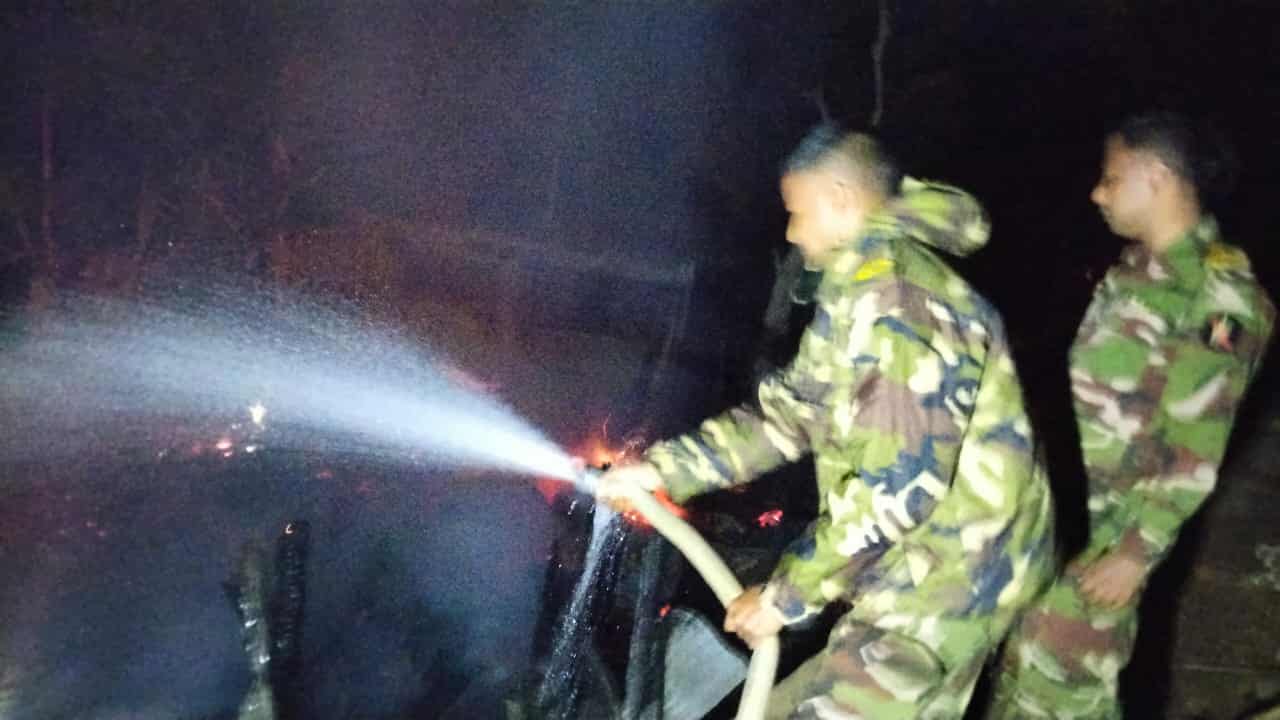 কেংড়াছড়িতে আগুনে পুড়ে সব হারালো কাসেম 