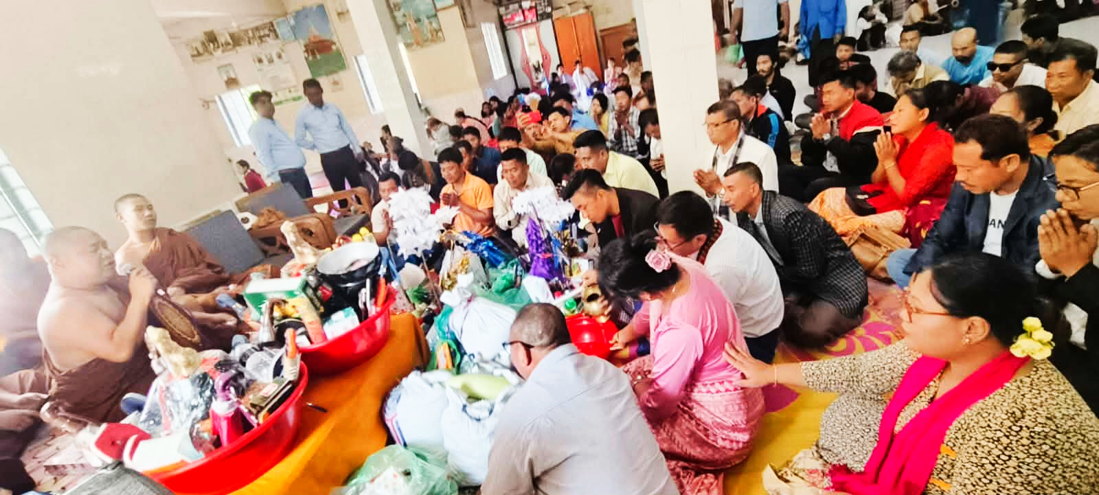 পার্বত্য মন্ত্রীর দীর্ঘায়ু কামনায় চিৎমরম বৌদ্ধ বিহারে মারমা ঐক্য পরিষদের সংঘদান