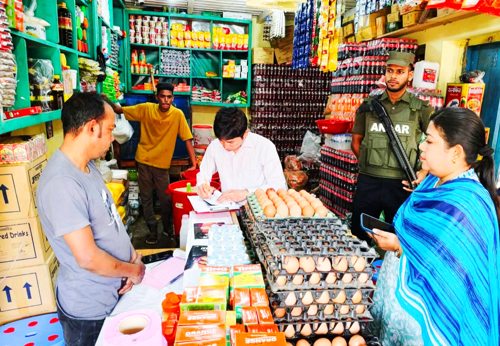 বাঘাইছড়িতে দ্রব্যমূল্য স্থিতিশীল রাখতে প্রশাসনের অভিযান ‎