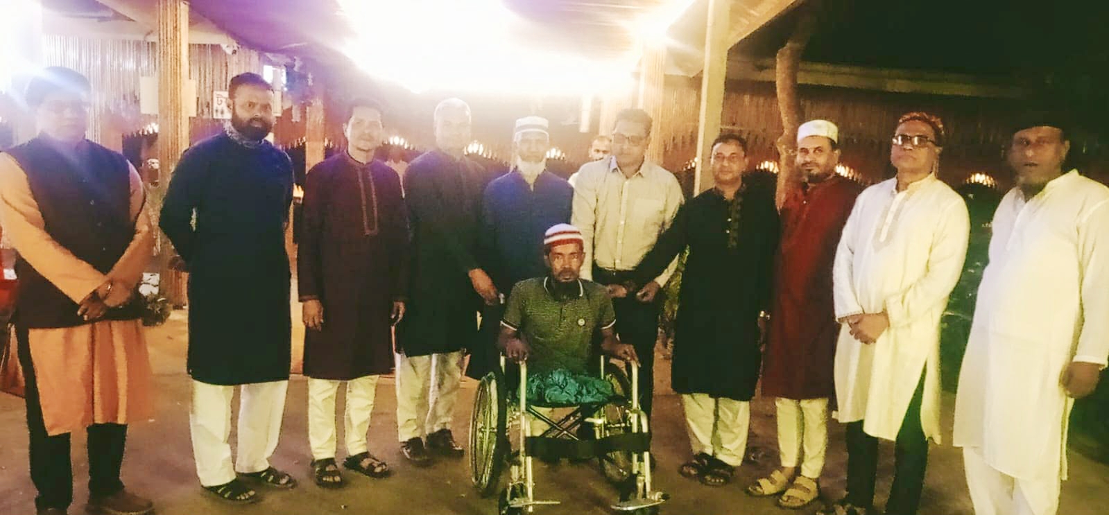 অসহায় ফারুকের সহায় হয়ে দাঁড়ালেন দিলদার হোসেন কাপ্তাইয়ে প্রশংসিত সাবেক চেয়ারম্যান