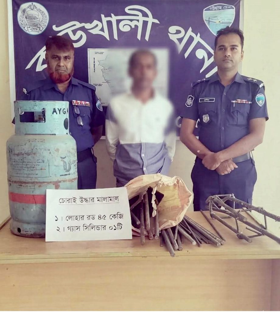 ৩৩ বছরের কর্মজীবন শেষে প্রধান শিক্ষকের রাজকীয় বিদায় ; মেহেবুল কালাম আজাদ