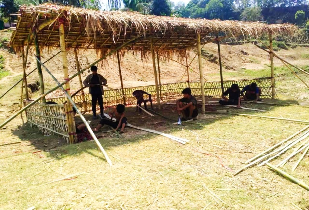 ভাড়া নিয়ে গড়িমসি, চালকের অবহেলায় প্রাণ গেল নবজাতকের