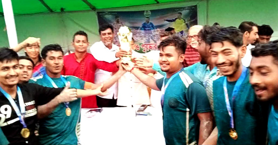 বিলাইছড়ি বাজার গোল্ডকাপ টুর্ণামেন্ট ফাইনাল অনুষ্ঠিত : চ্যাম্পিয়ন ব্রাদার হুদ