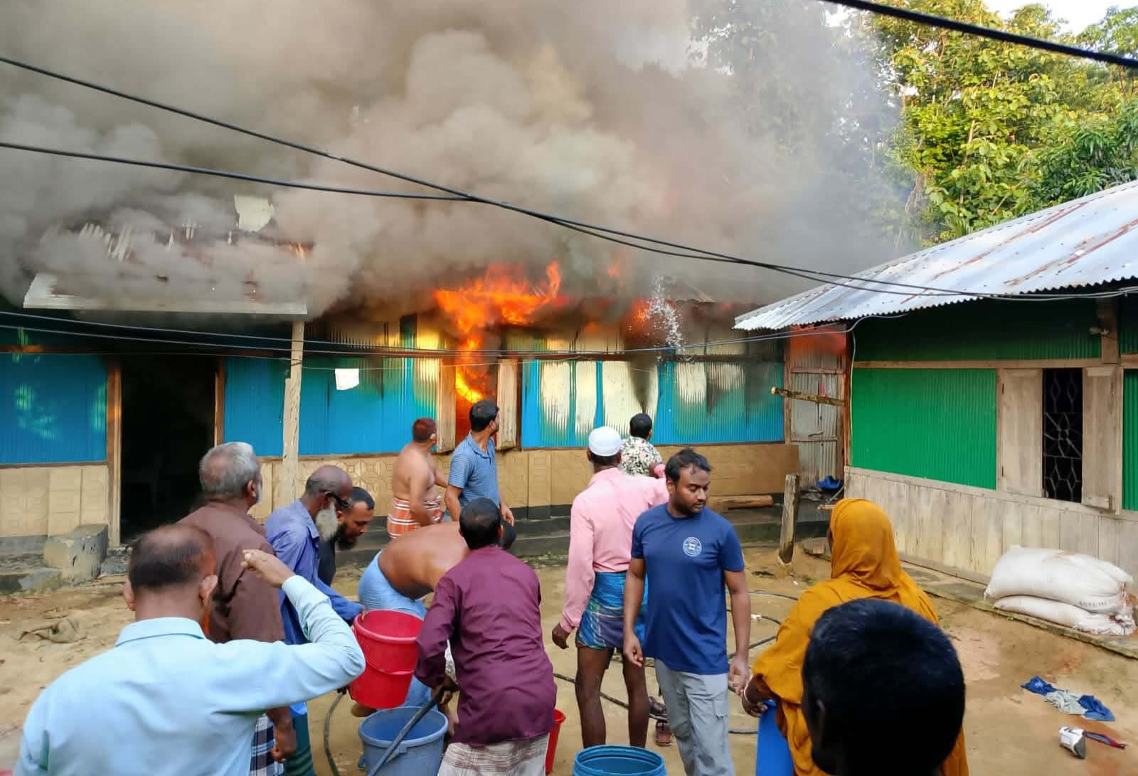 ‎বাঘাইছড়ির মুসলিম ব্লকের বসতঘরে আগুন, ব্যাপক ক্ষয়ক্ষতি