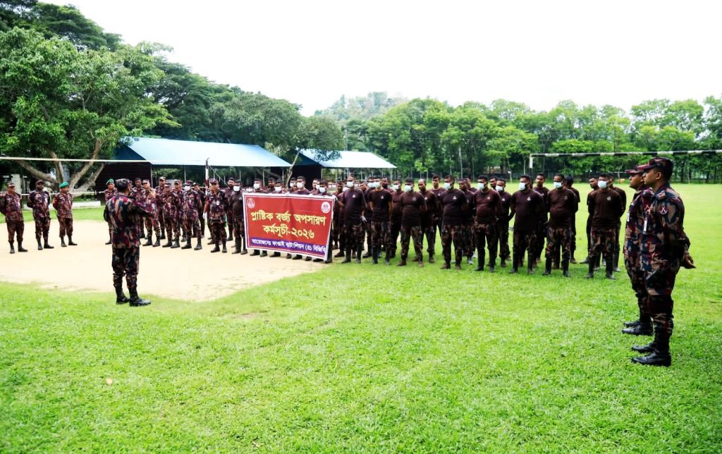 দীঘিনালায় নিষিদ্ধ ঘোষিত ছাত্রলীগের নাশকতা ঠেকাতে কঠোর অবস্থানে পুলিশ
