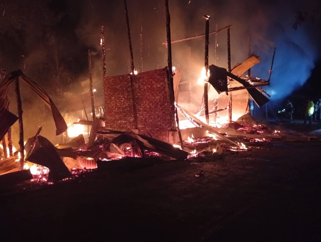 বিলাইছড়িতে কৃষি অফিস কর্তৃক চারা বিতরণ