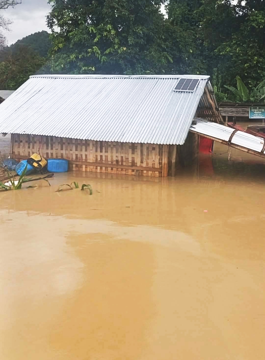 টানা বর্ষণে ফারুয়া ইউনিয়ন প্লাবিত 