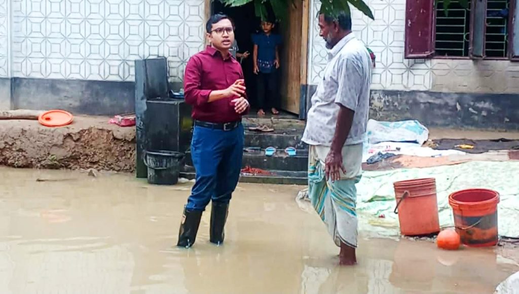 বৈরী আবহাওয়া ও টানা বৃষ্টিতে রাঙ্গামাটিতে পাহাড়ধসের আশঙ্কা – প্রস্তুত ৪১টি আশ্রয়কেন্দ্র