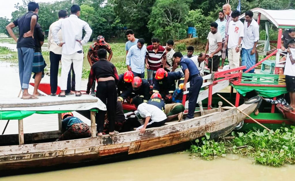 মধুপুরের হাওদা বিলে গোসল করতে নেমে নিখোঁজ যুবকের ১৪ ঘন্টার পর মরদেহ উদ্ধার, এলাকায় শোকের ছায়া