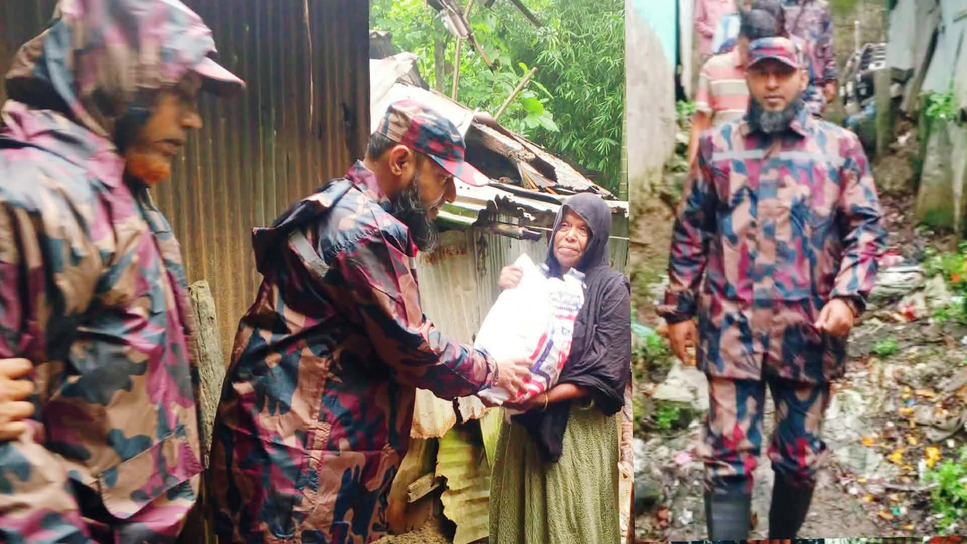 প্রাকৃতিক দুর্যোগে ক্ষতিগ্রস্তদের পাশে রামগড় ৪৩ বিজিবি, খাদ্যসামগ্রী বিতরণ