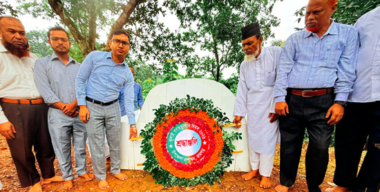 রামগড়ে জুলাই গণঅভ্যুত্থানের শহীদ মোঃ মজিদকে স্মরণে উপজেলা প্রশাসনের শ্রদ্ধা