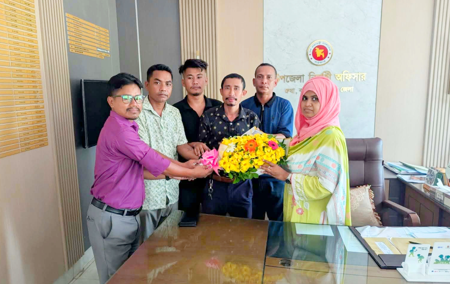 রুমা প্রেসক্লাবের নবনির্বাচিত কমিটির সঙ্গে ইউএনওর সাক্ষাৎ ও মতবিনিময়