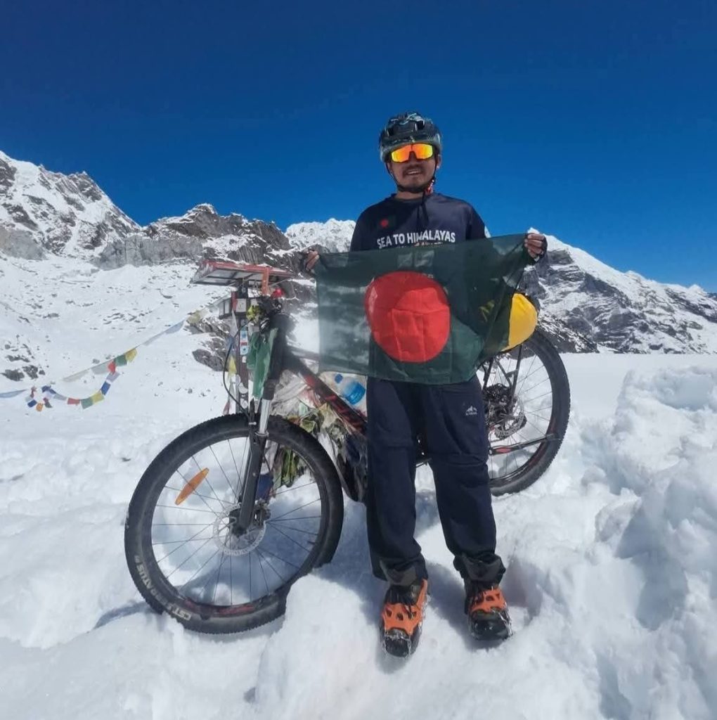 রাঙামাটি বিজ্ঞান ও প্রযুক্তি বিশ্ববিদ্যালয়ে পরিষ্কার-পরিচ্ছন্নতা কার্যক্রম অনুষ্ঠিত
