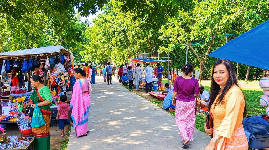 বিলাইছড়ির হিজাছড়ি আর্য্যরত্ন বন বিহারে ধর্মীয় ভাবগাম্ভীর্যে প্রবারণা পূর্ণিমা উদযাপন